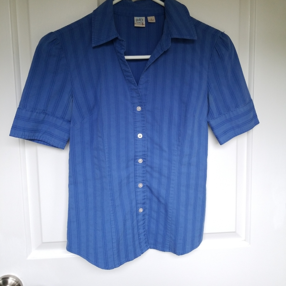 Button down top - Picture 3 of 4